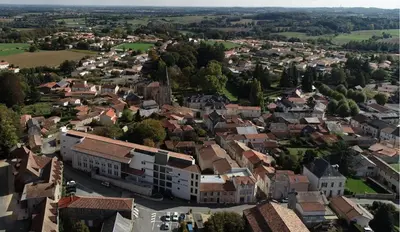 Vue générale sur La Flocellière ou vue de la ville depuis la maison de vacances