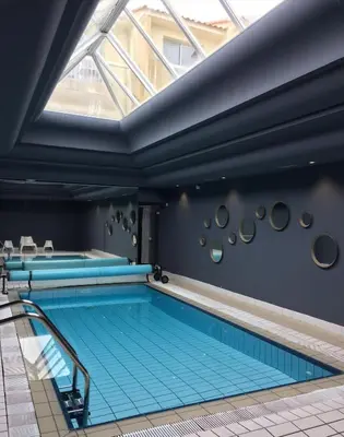Piscine de l'établissement Logis Hôtel Le Calluna Restaurant La Flottille ou située à proximité