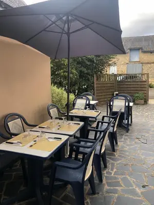 Restaurant ou autre lieu de restauration dans l'établissement Auberge Armoricaine