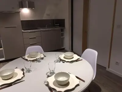 Cuisine ou kitchenette dans l'établissement L'hetre