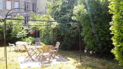 Jardin de l'établissement Cit'Hotel Marie Stuart