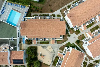 Piscine de l'établissement Résidence Odalys Domaine des Pins - Bois de la Chaise ou située à proximité