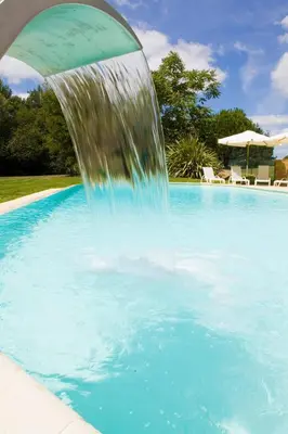 Piscine de l'établissement Kyriad Nantes Sud - Bouaye Aéroport ou située à proximité