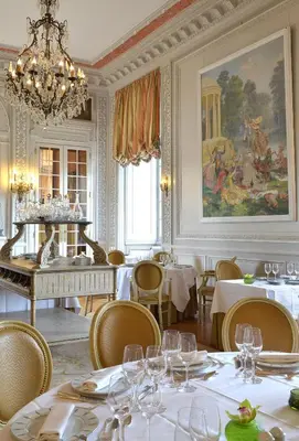 Coin salon dans l'établissement Chateau Colbert