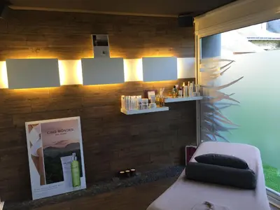 Spa ou équipements de bien-être de l'établissement Logis Hôtel Domaine du Moulin Cavier - Restaurants & Spa