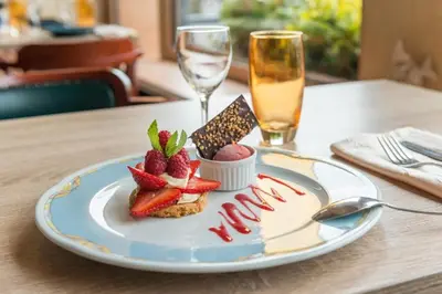 Nourriture dans l'hôtel ou à proximité