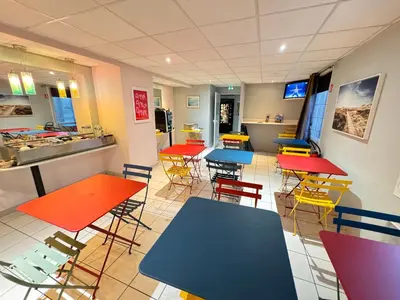 Cuisine ou kitchenette dans l'établissement Le 2 by Hotel Akena - Nantes Beaujoire, Porte de Sainte Luce