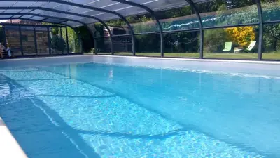 Piscine de l'établissement Domaine du Plessis Grimaud ou située à proximité