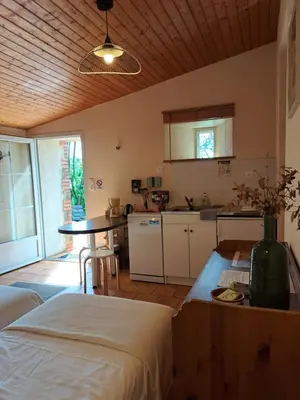 Cuisine ou kitchenette dans l'établissement Terre et Eau Les chambres d'hotes B&B Sèvremont