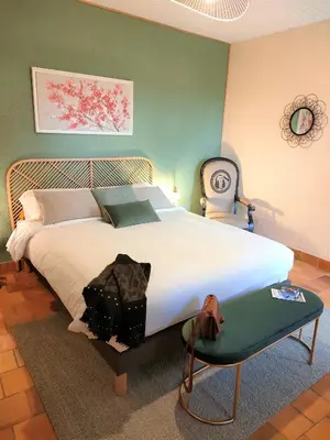 Un ou plusieurs lits dans un hébergement de l'établissement Terre et Eau Les chambres d'hotes B&B Sèvremont