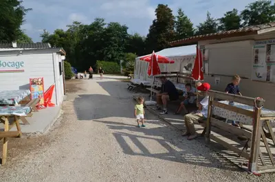 Clients de l'établissement Camping La Venise Du Bocage