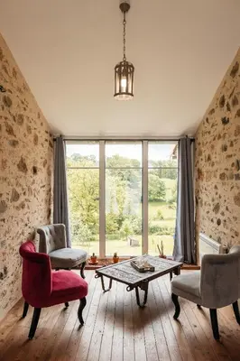 Coin salon dans l'établissement Le Logis Du Prieure