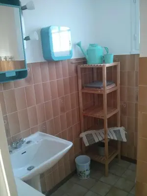 Salle de bains dans l'établissement L'Ondine