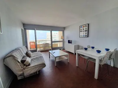 Coin salon dans l'établissement Appartement 2 pièces, 5 couchages balcon - Saint-Jean-de-Monts - FR-1-224C-262