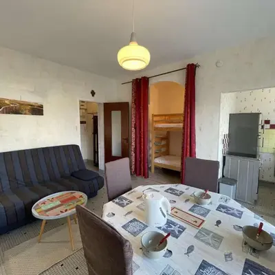 Studio alcôve 4 pers à 50m de la plage avec balcon et cave vélos