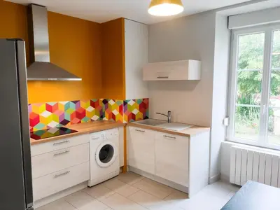 Cuisine ou kitchenette dans l'établissement Le Puy Carmin - Gîte 6 personnes - 18 min du PuyDuFou