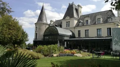 Jardin de l'établissement Hotel Château de la Barbinière