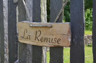 Certificat, récompense, panneau ou autre document affiché dans l'établissement La Remise 4 étoiles