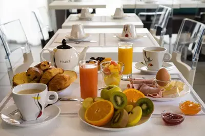 Nourriture dans l'hôtel ou à proximité