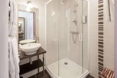Salle de bains dans l'établissement Best Western Hotel Nuit De Retz Nantes Sud