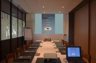 Espace de conférence ou salle de réunion dans l'établissement Best Western Hotel Nuit De Retz Nantes Sud