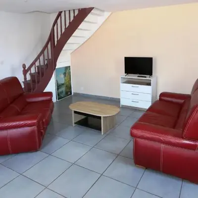 20 min Puy du F ou maison entiere 3 chambres 9 personnnes MAULEON
