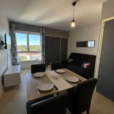 Bel appartement avec parking près de la plage