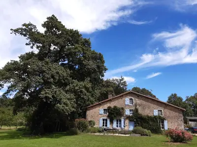 Jardin de l'établissement Domaine des Roches Blanches