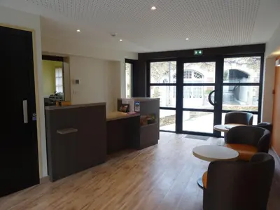 Cuisine ou kitchenette dans l'établissement Hotel - Restaurant Les 3 Piliers