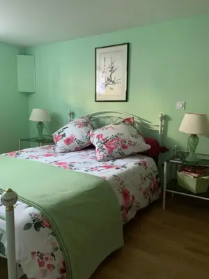 Un ou plusieurs lits dans un hébergement de l'établissement Agora Mijo Chambre d'Hôtes