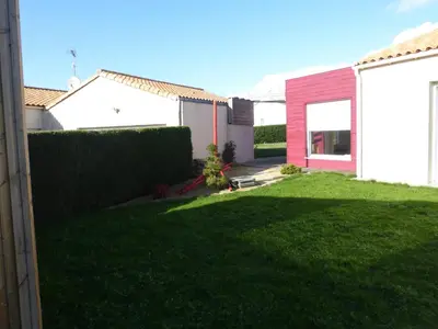 Jardin de l'établissement La cabane du Bonheur