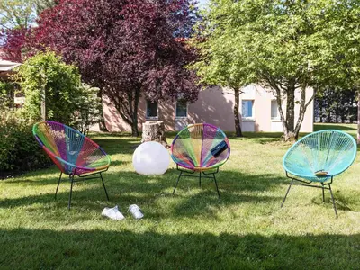 Jardin de l'établissement ibis Styles Cholet