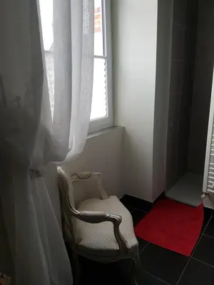 Coin salon dans l'établissement Gîte Mido