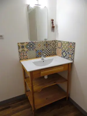Salle de bains dans l'établissement L'école buissonnière