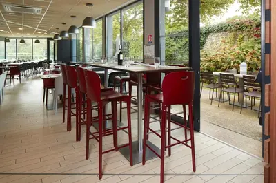 Restaurant ou autre lieu de restauration dans l'établissement Campanile Nantes Centre - Saint Jacques