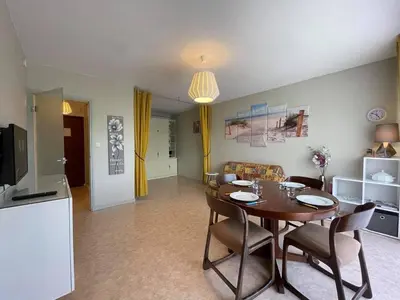 Cuisine ou kitchenette dans l'établissement Studio Cabine avec Balcon et Parking Près de la Plage - St-Jean-de-Monts - FR-1-224C-284
