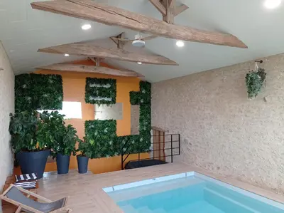 Piscine de l'établissement Gite la Péraie - Le Chêne ou située à proximité