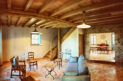Coin salon dans l'établissement La Mauriere - Puy du Fou