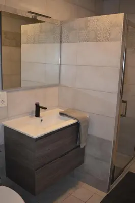 Salle de bains dans l'établissement Gite de la Foye - La Couleur des prés