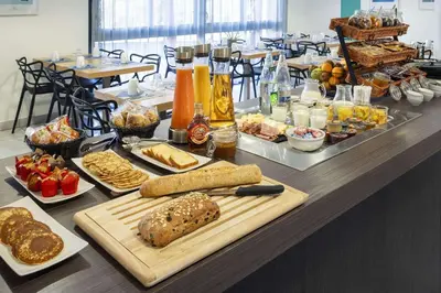 Nourriture dans l'hôtel ou à proximité