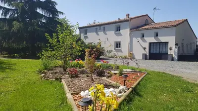 Jardin de l'établissement La Grange d'Hélène