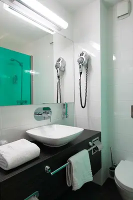 Salle de bains dans l'établissement Akena Nantes Atlantis Zénith