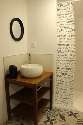 Salle de bains dans l'établissement A chacun son nid