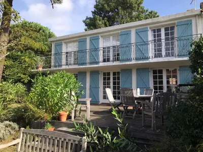 Jardin de l'établissement La Gardinière