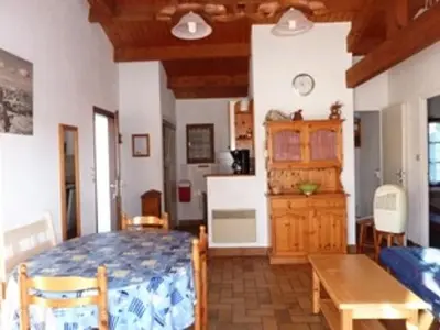 Coin salon dans l'établissement Maison 3 pièces avec jardin, proche plage à Noirmoutier - FR-1-224B-681