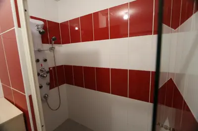 Salle de bains dans l'établissement Mauleon Maison prive jardin 6 personnes