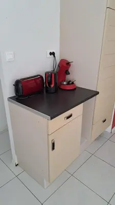Cuisine ou kitchenette dans l'établissement Mauleon Maison prive jardin 6 personnes