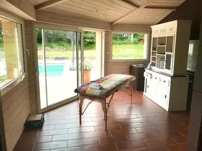 Cuisine ou kitchenette dans l'établissement Gîte la Treille