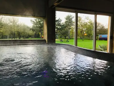 Piscine de l'établissement Domaine des Z'Ailés ou située à proximité