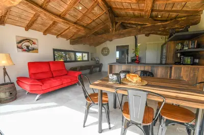 Cuisine ou kitchenette dans l'établissement Gites De La Grande Borderie